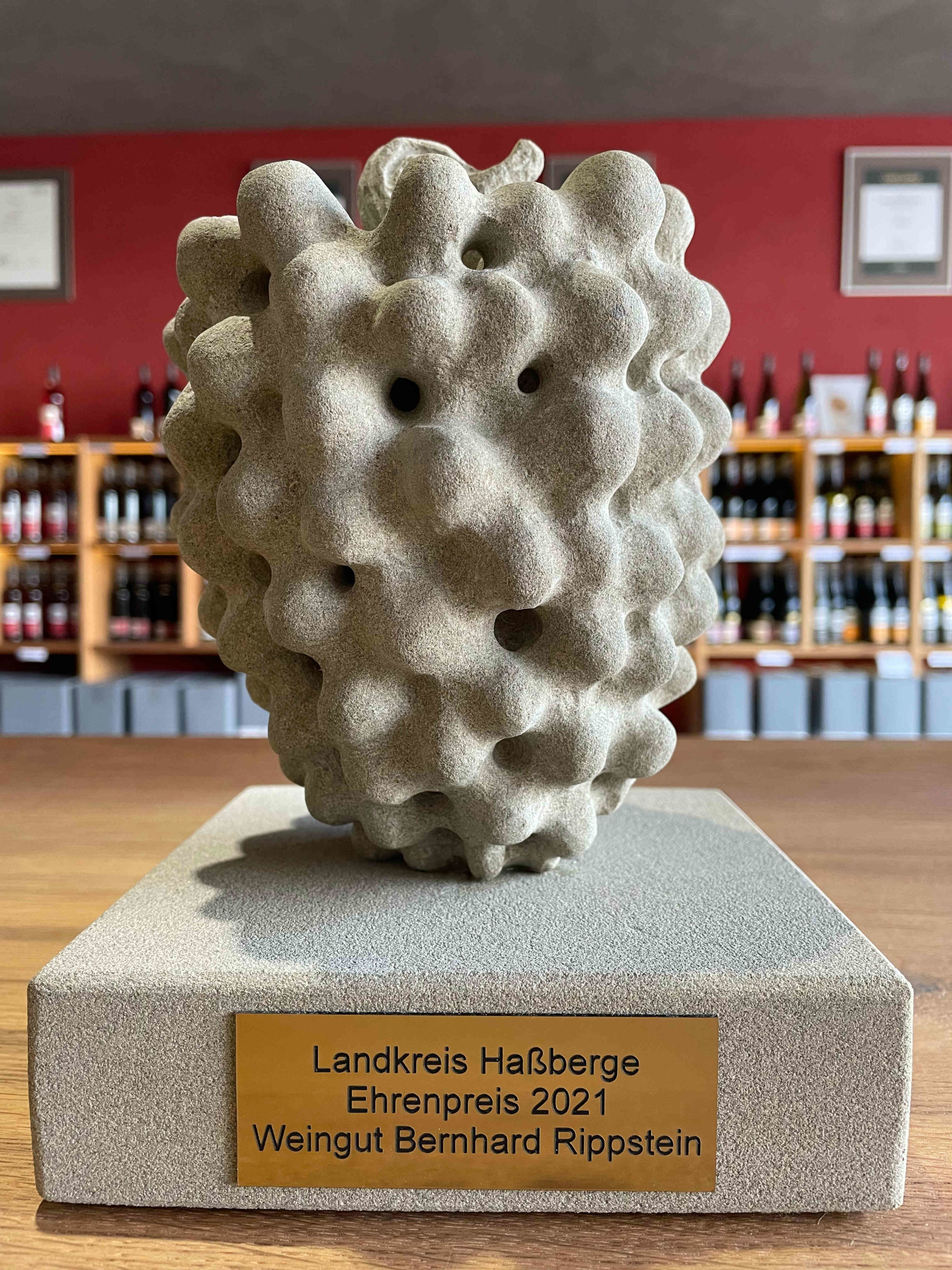 IMG_51745 Landkreisehrenpreis 2021 Weingut Bernhard Rippstein, Sand am Main, Abt Degen Weintal, Franken